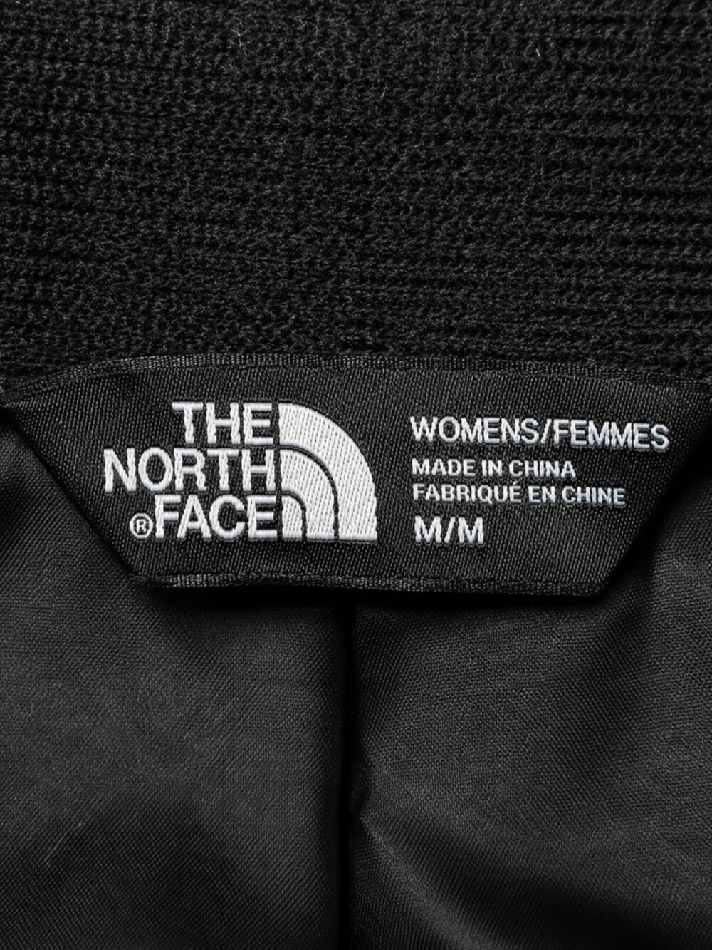 The North Face Women's Black Quilted Puffer Jacket - Picture 4 of 5